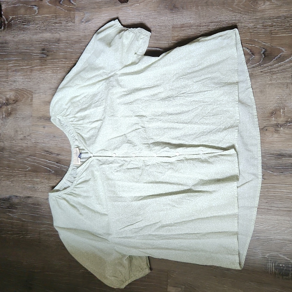 Women's short sleeve blouse